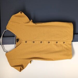 Art Class Women's Mustard Button-Down Ribbed Tee